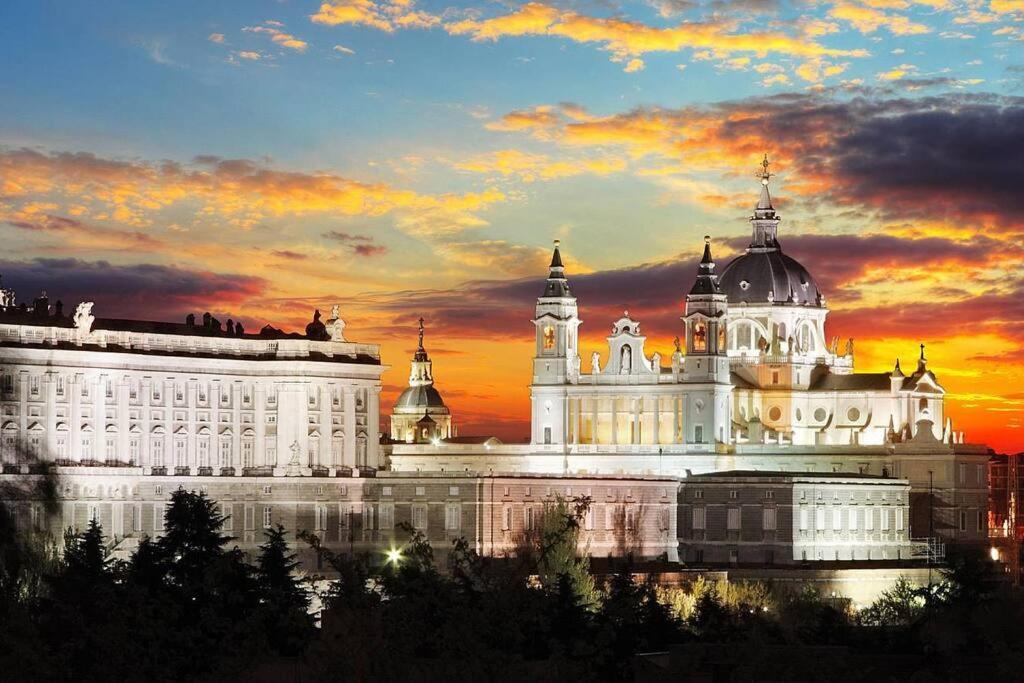 Piso De Lujo En Madrid Centro La Dolce Vita Экстерьер фото